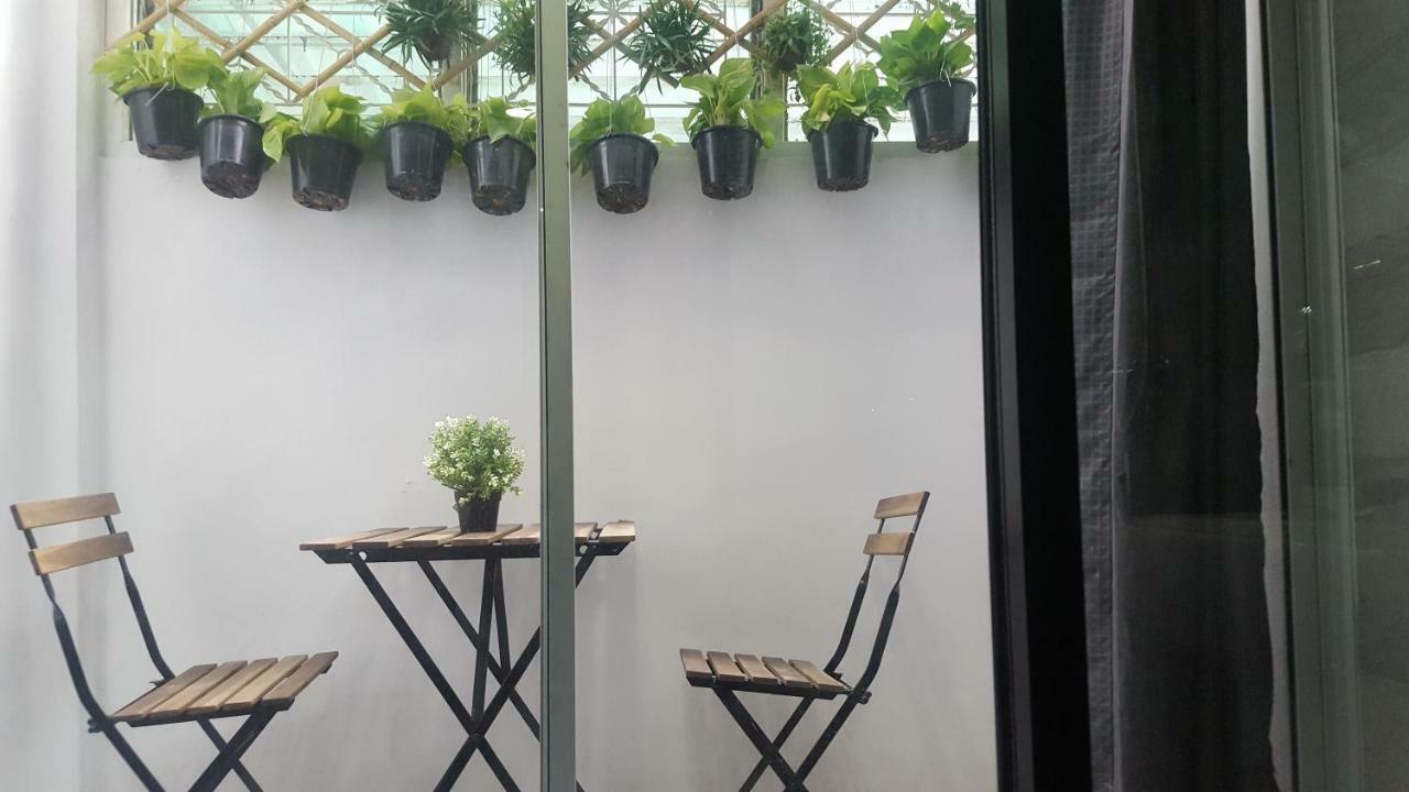 Haus Sathorn 21 Bed And Breakfast Μπανγκόκ Εξωτερικό φωτογραφία